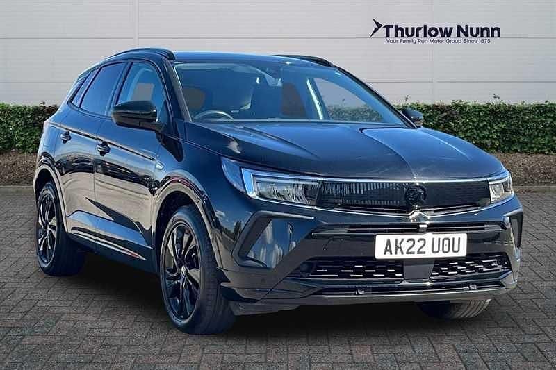 Carbon black Used 2022 Vauxhall Grandland X SRi SUV | £16,765 (Fair price) - Image 1/4