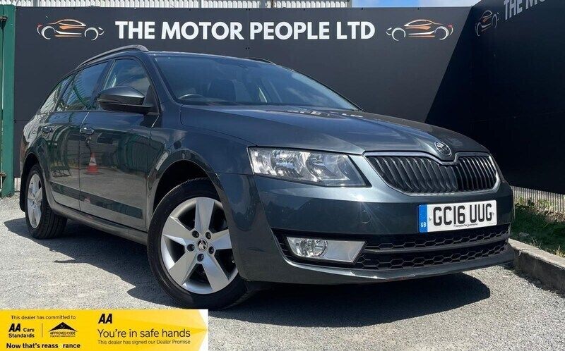 Grey Used 2016 Skoda Octavia SE Estate | £5,495 (Super price) - Image 1/4