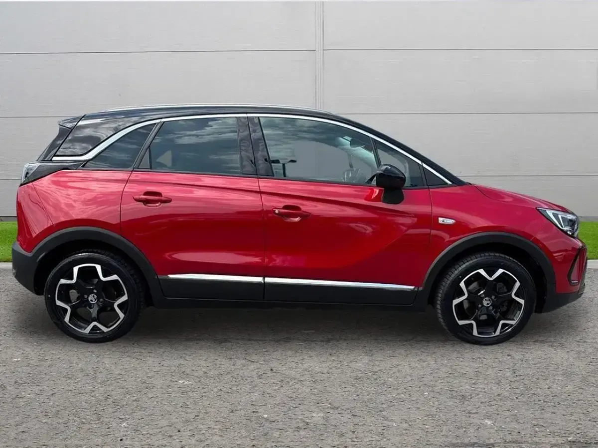 Used Vauxhall Crossland Ultimate 108 HP (79 kW) 2022 Red SUV