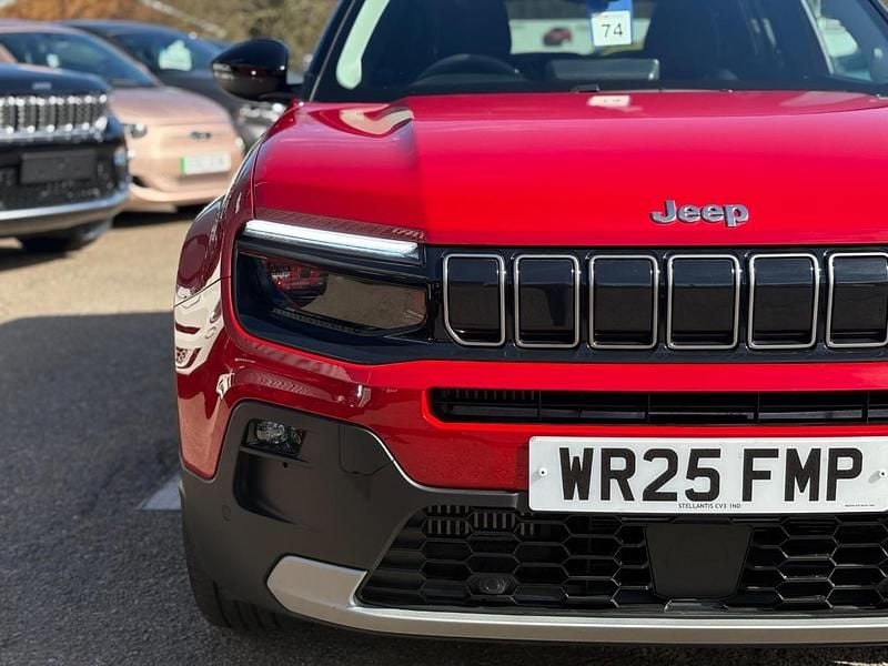 Used Jeep Avenger Summit 100 HP (73 kW) 2025 Red SUV