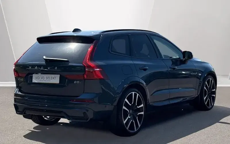 Used Volvo XC60 Ultimate 250 HP (183 kW) 2023 SUV