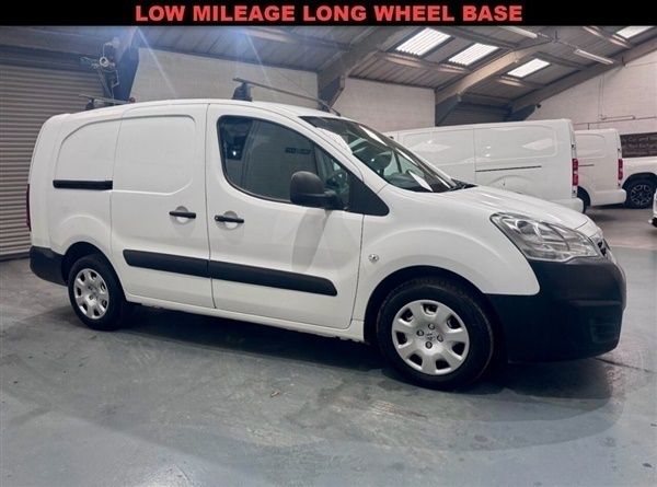 White Used 2016 Peugeot Partner MPV | £5,994 (Fair price) - Image 1/1