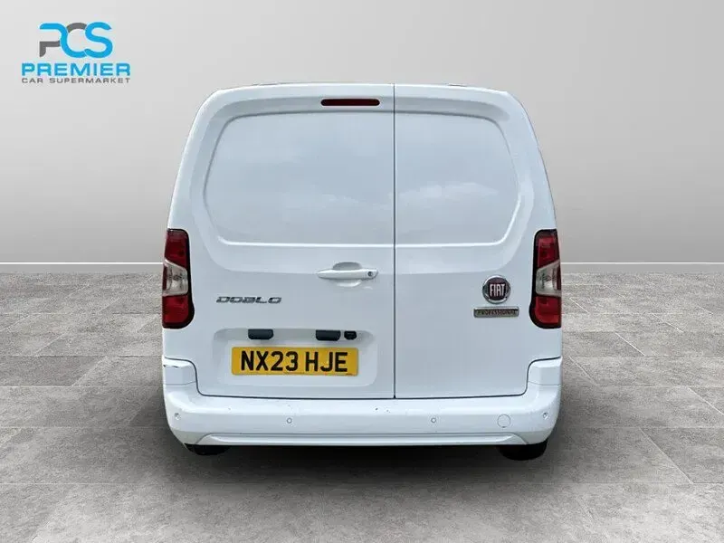 Used Fiat Doblò 2023 White MPV