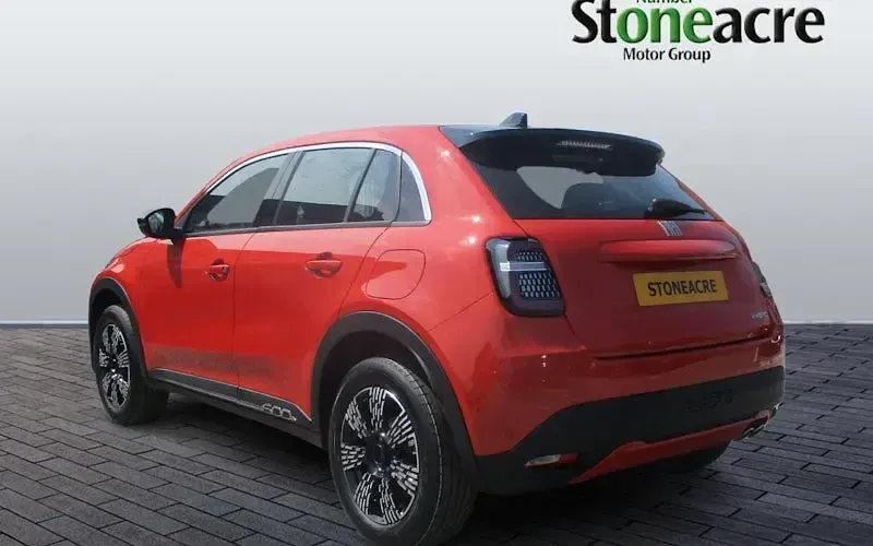New Fiat 600 101 HP (74 kW) 2025 SUV