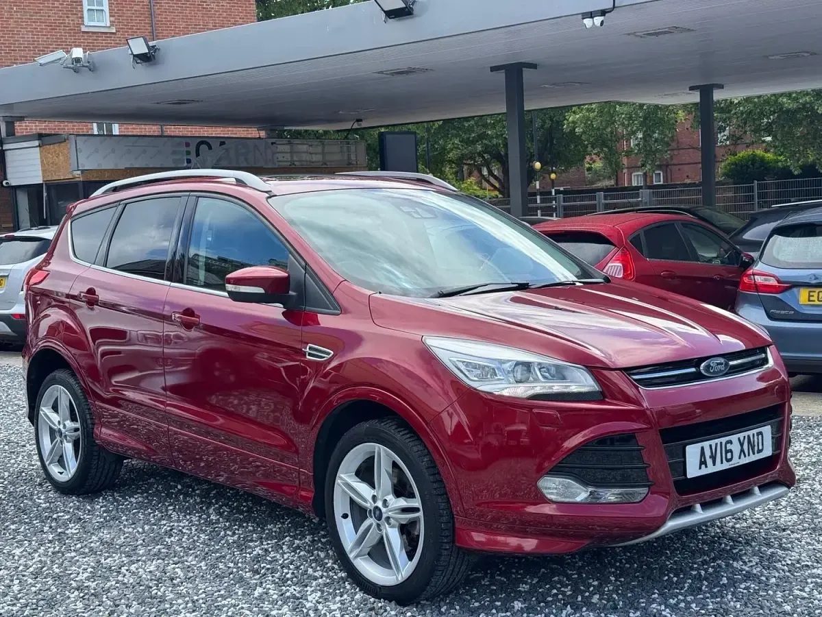 Used Ford Kuga Titanium X 180 HP (132 kW) 2016 Red SUV