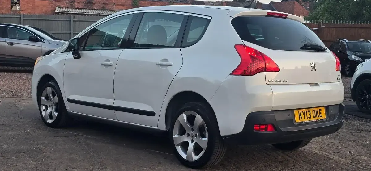 Used Peugeot 3008 Active 2013 White Estate