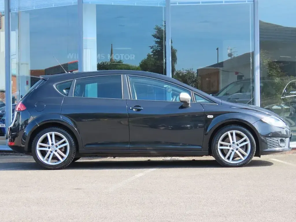 Used Seat Leon FR 170 HP (125 kW) 2011 Black Hatchback