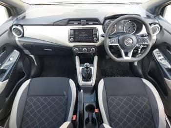 Usado Nissan Micra Acenta 71 HP (52 kW) 2019 Preto Citadino