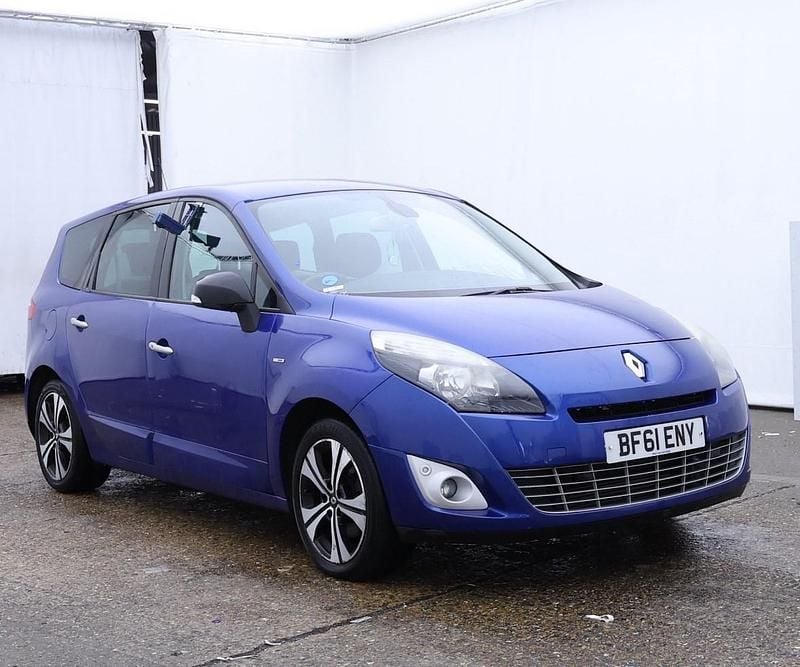 Used Renault Grand Scénic III Bose Edition 110 HP (80 kW) 2011 Blue MPV