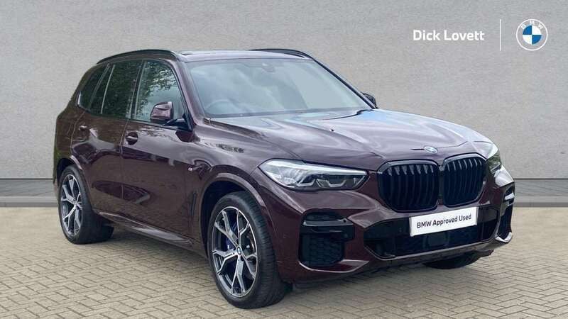 Mauve/purple Used 2022 BMW X5 M Sport SUV | £52,888 (Fair price) - Image 1/4
