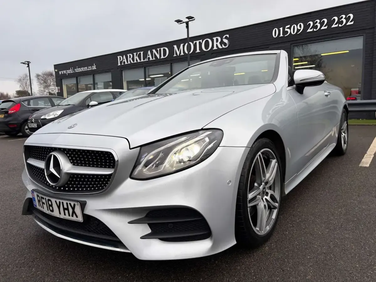 Begagnad Mercedes E220 AMG Line Premium 2018 Silver Cab