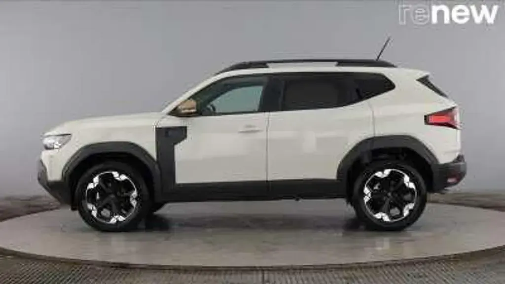 Used Dacia Duster Extreme 130 HP (95 kW) 2025 Beige SUV