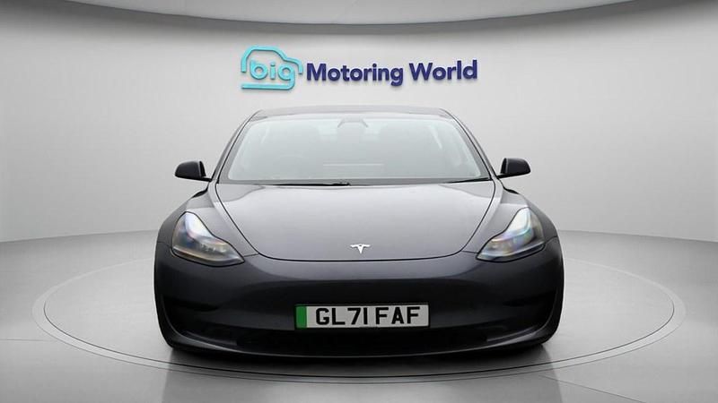 Used Tesla Model 3 Standard Range Plus 177 kW (241 HP) 2021 Sedan