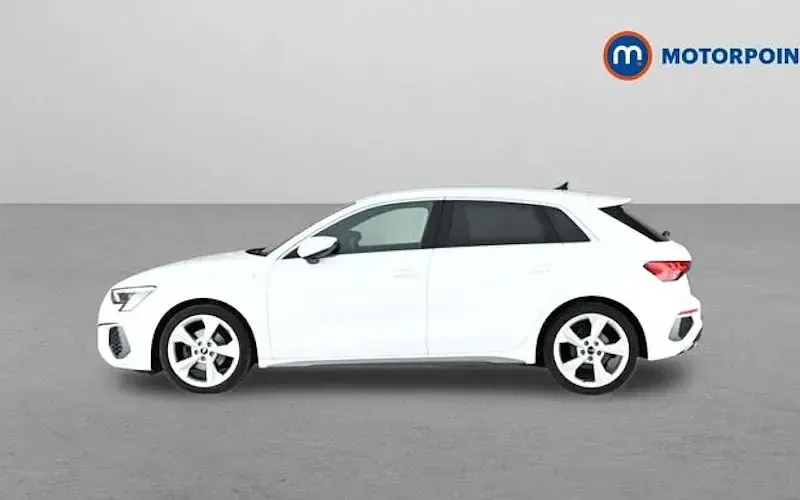 Used Audi A3 Sportback S-Line 110 HP (80 kW) 2023 White Hatchback