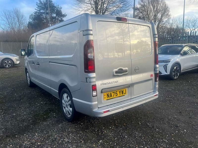 Used Nissan Primastar Tekna 110 HP (80 kW) 2025 Stone grey MPV