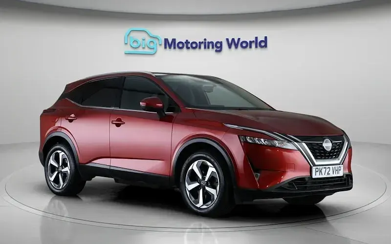 Used Nissan Qashqai N-Connecta 190 HP (139 kW) 2023 Red SUV