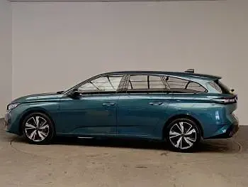 Used Peugeot 308 Allure 131 HP (96 kW) 2023 Blue Estate