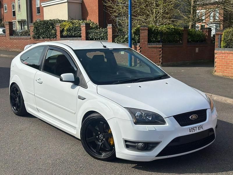 Used Ford Focus ST 2007 White Hatchback