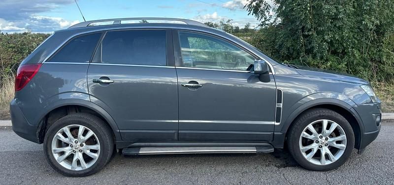 Grey Used 2011 Vauxhall Antara SUV | £2,195 (Fair price) - Image 1/4