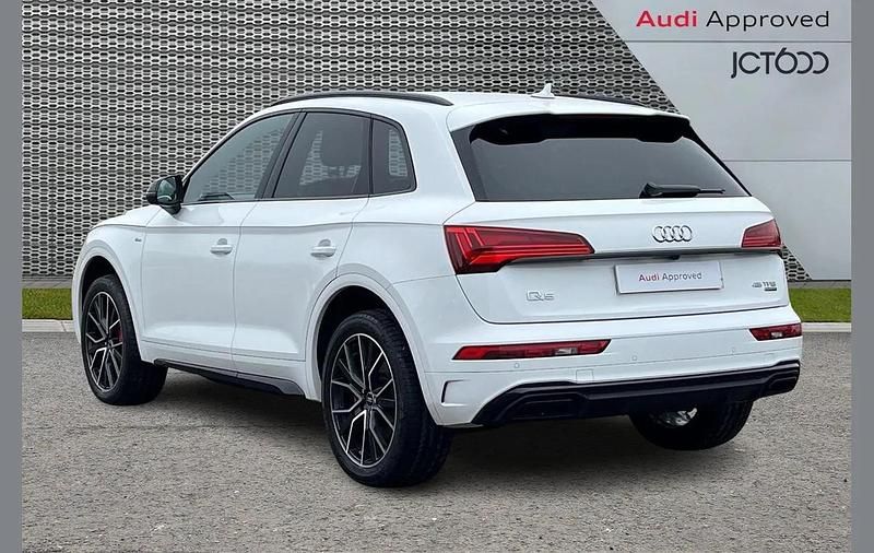Used Audi Q5 Comfort 261 HP (191 kW) 2022 White SUV