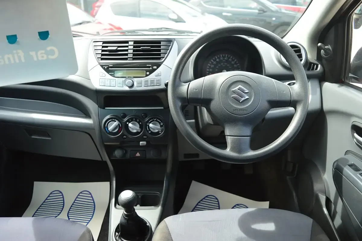 Used Suzuki Alto 68 HP (50 kW) 2014 Pink Hatchback