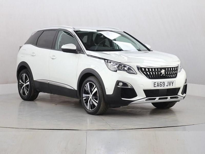 Used Peugeot 3008 Allure 130 HP (95 kW) 2019 White SUV