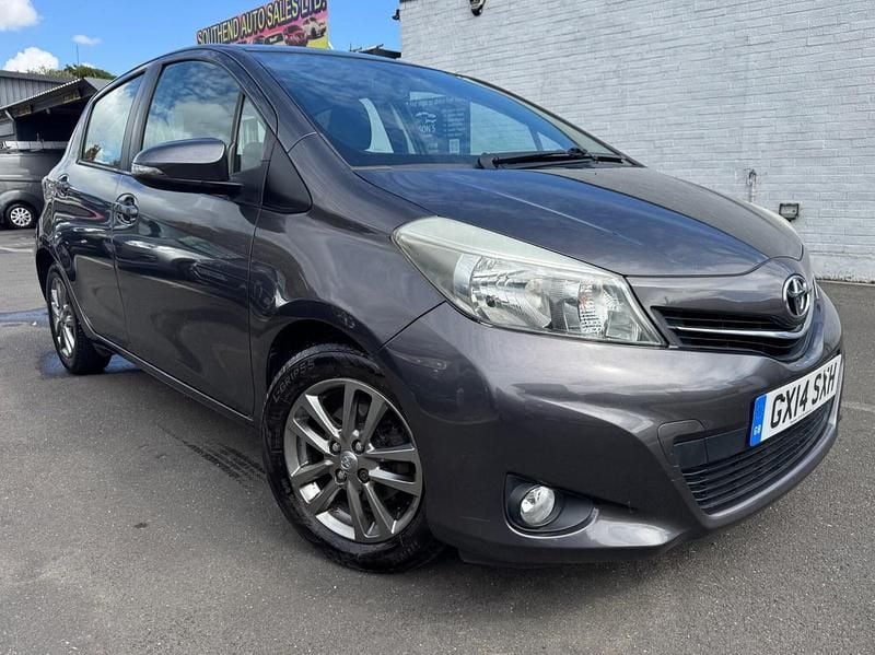 Grey Used 2014 Toyota Yaris Plus Hatchback | £4,995 (Fair price) - Image 1/3