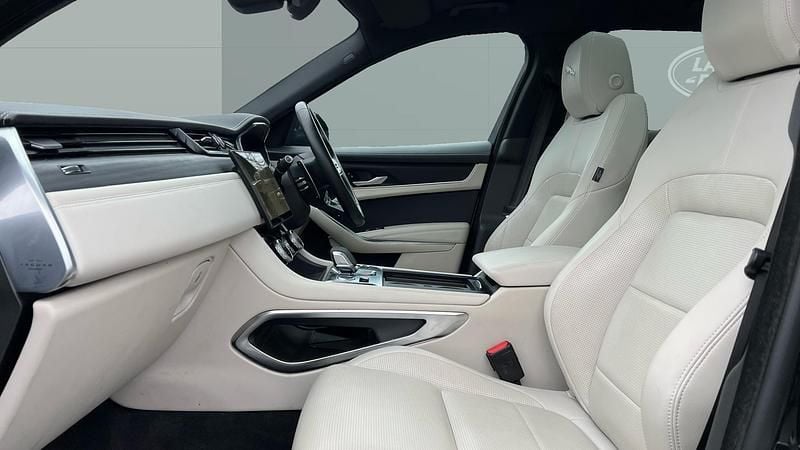 Used Jaguar F-Pace R-Dynamic 204 HP (150 kW) 2022 Black SUV