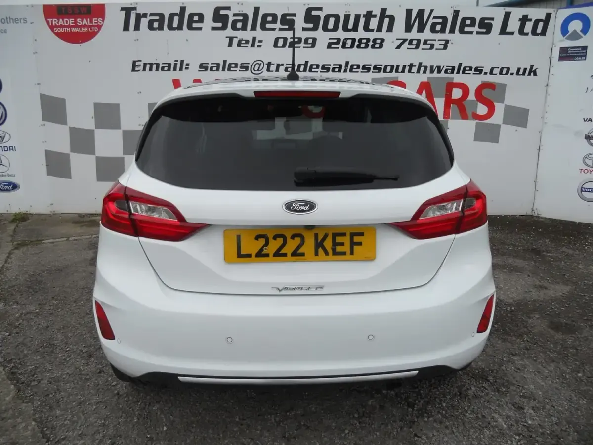 Usado Ford Fiesta Vignale 140 CV (102 kW) 2018 Blanco Utilitario