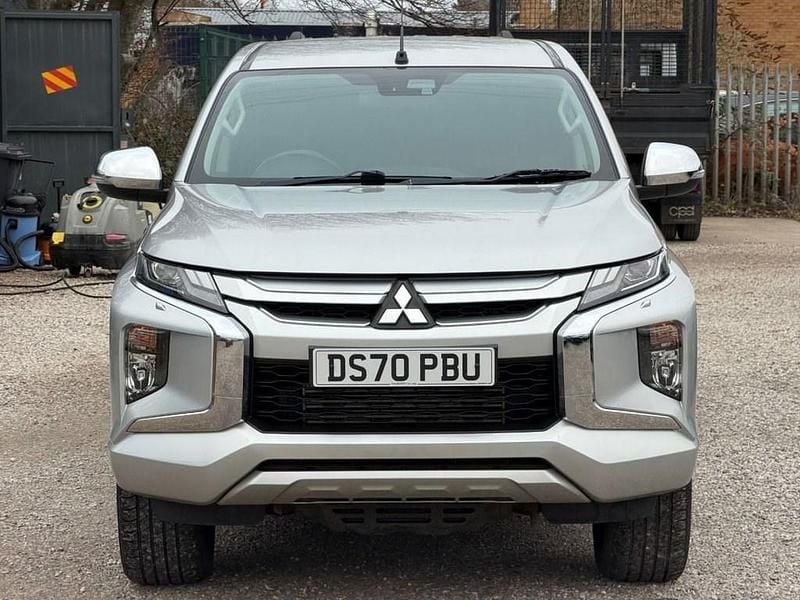 Used Mitsubishi L200 Warrior 150 HP (110 kW) 2020 Silver Pickup