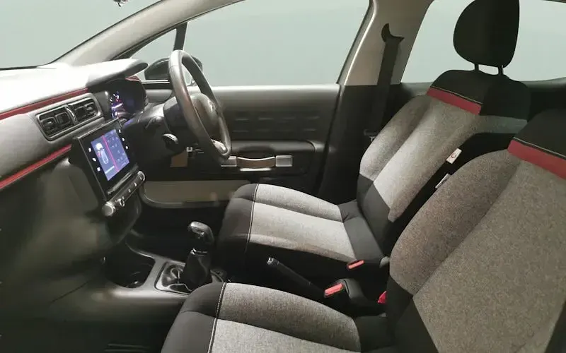 Usado Citroën C3 PureTech 83 HP (61 kW) 2022 Bege Citadino