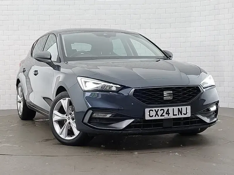 Begagnad Seat Leon FR 110 HK (80 kW) 2024 Grå Halvkombi