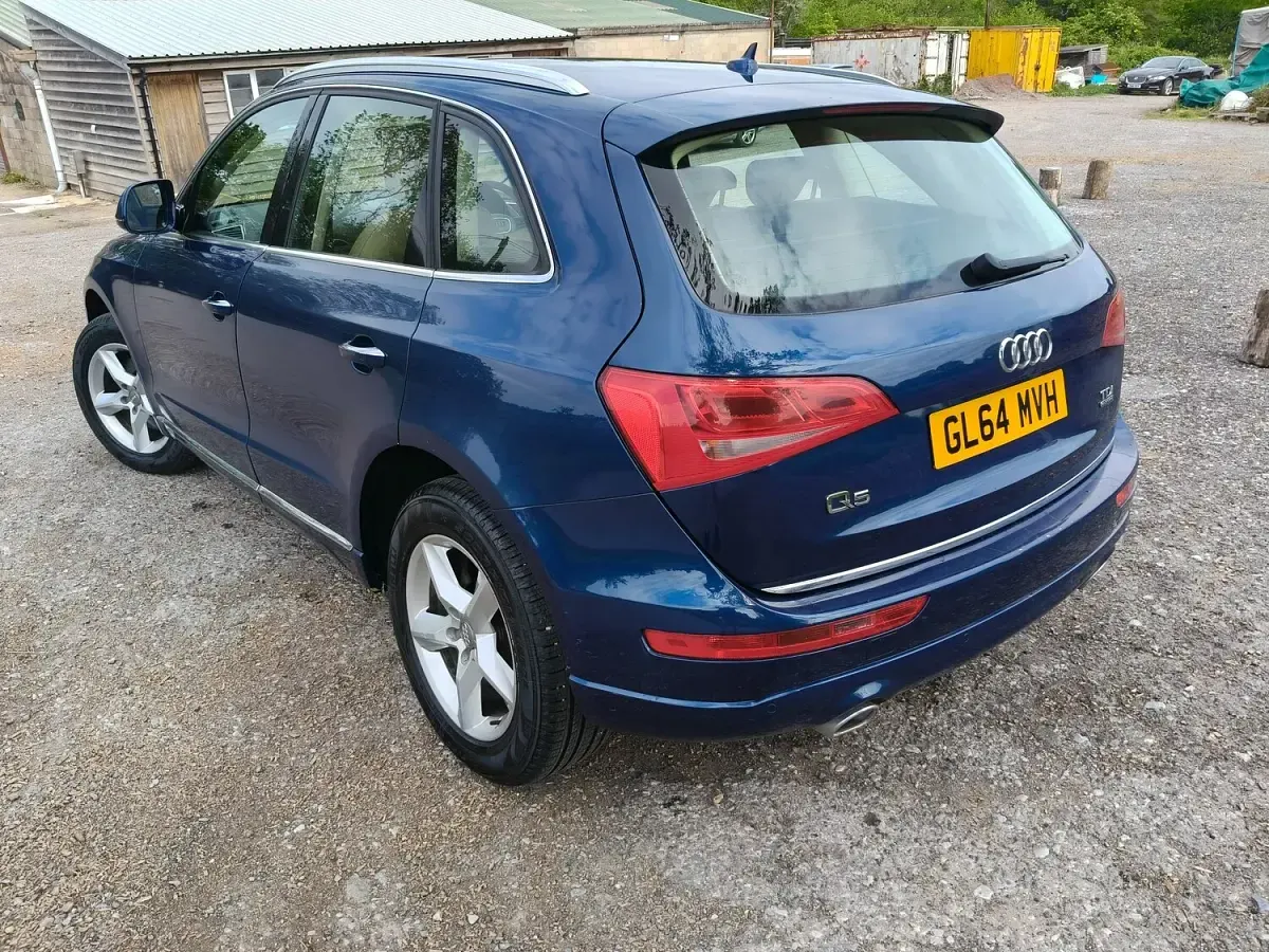 Used Audi Q5 Comfort 245 HP (180 kW) 2014 Blue SUV