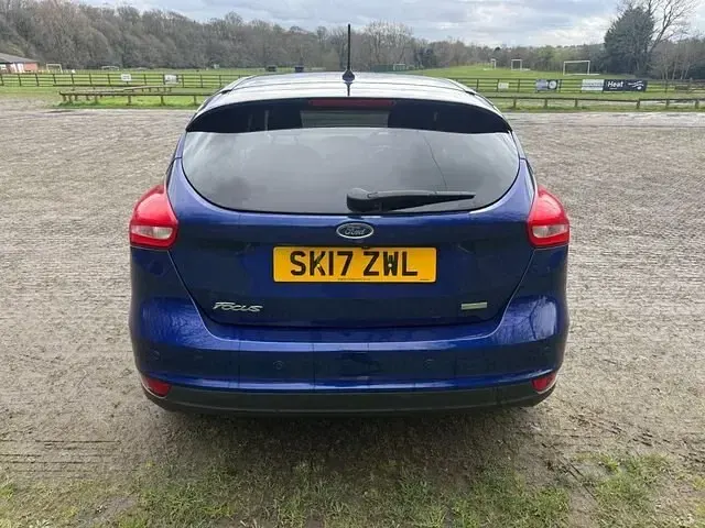 Usado Ford Focus Titanium X 125 HP (91 kW) 2017 Azul Citadino