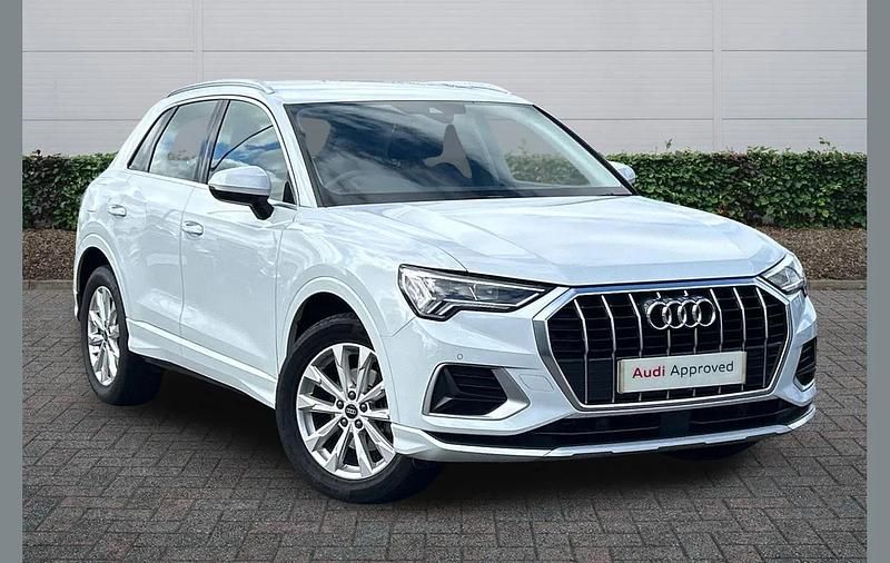 Used Audi Q3 Sport 147 HP (108 kW) 2022 White SUV