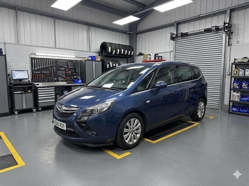 Used Vauxhall Zafira 140 HP (102 kW) 2016 Blue MPV