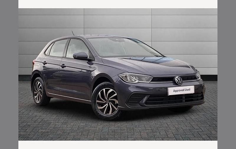 Smokey grey Used 2025 VW Polo Life Hatchback | £18,750 (Fair price) - Image 1/3