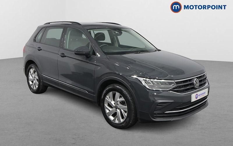 Used 2024 VW Tiguan Life SUV | £18,999 (Super price) - Image 1/4