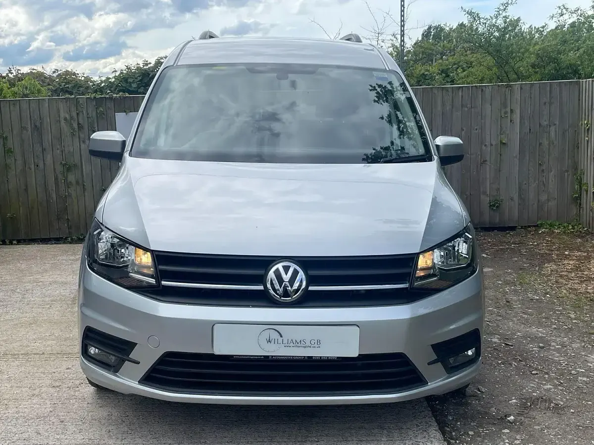Used VW Caddy Life 102 HP (75 kW) 2019 Silver MPV
