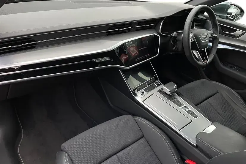 Used Audi A6 S-Line 204 HP (150 kW) 2023 Daytona grey Estate