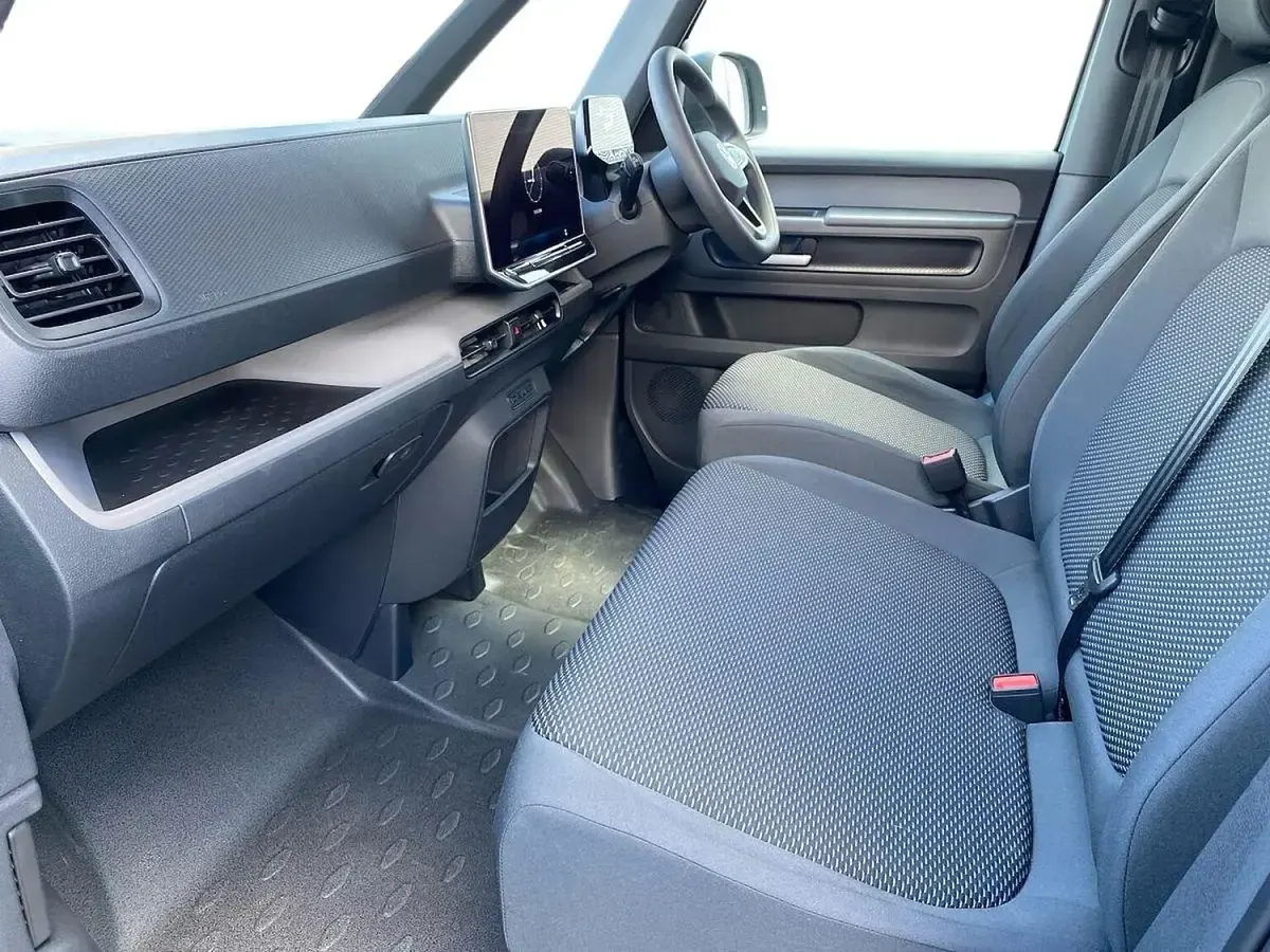 Used VW ID. Buzz Pro 210 kW (286 HP) 2026 Silver MPV