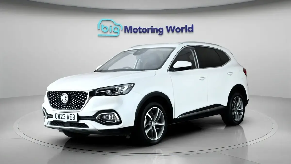 Used MG HS Exclusive 162 HP (119 kW) 2023 White SUV