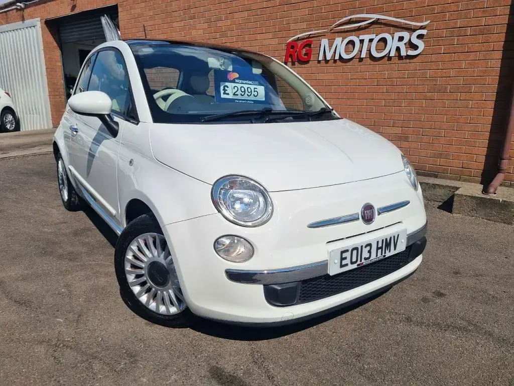 Used Fiat 500 Lounge 69 HP (50 kW) 2013 White Hatchback