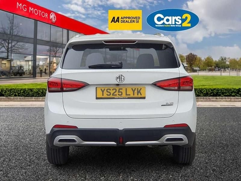 Usado MG ZS Trophy 194 HP (142 kW) 2025 Branco Sedan