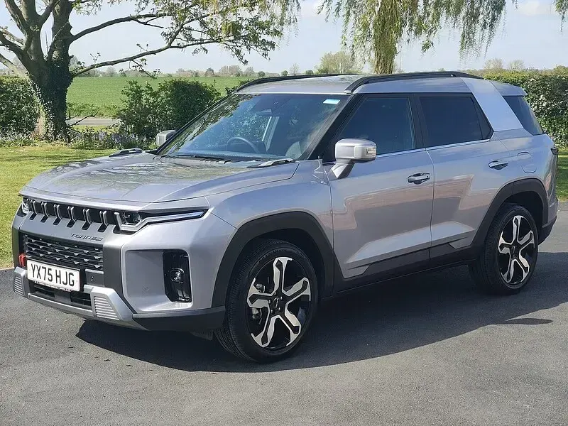 Used KGM Torres 176 HP (129 kW) 2025 Iron silver SUV