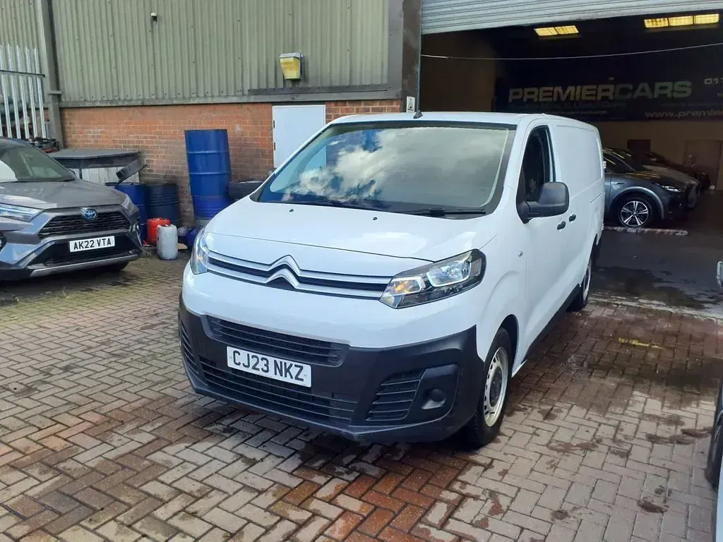 Used Citroën Dispatch 2023 White MPV