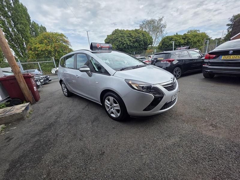 Silver Used 2015 Vauxhall Zafira Tourer MPV | £4,995 (Good price) - Image 1/4