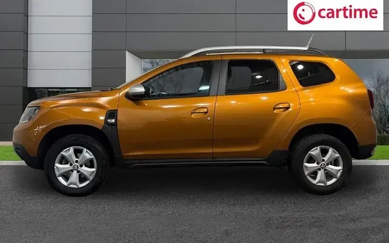 Used Dacia Duster Comfort 116 HP (85 kW) 2020 Orange SUV