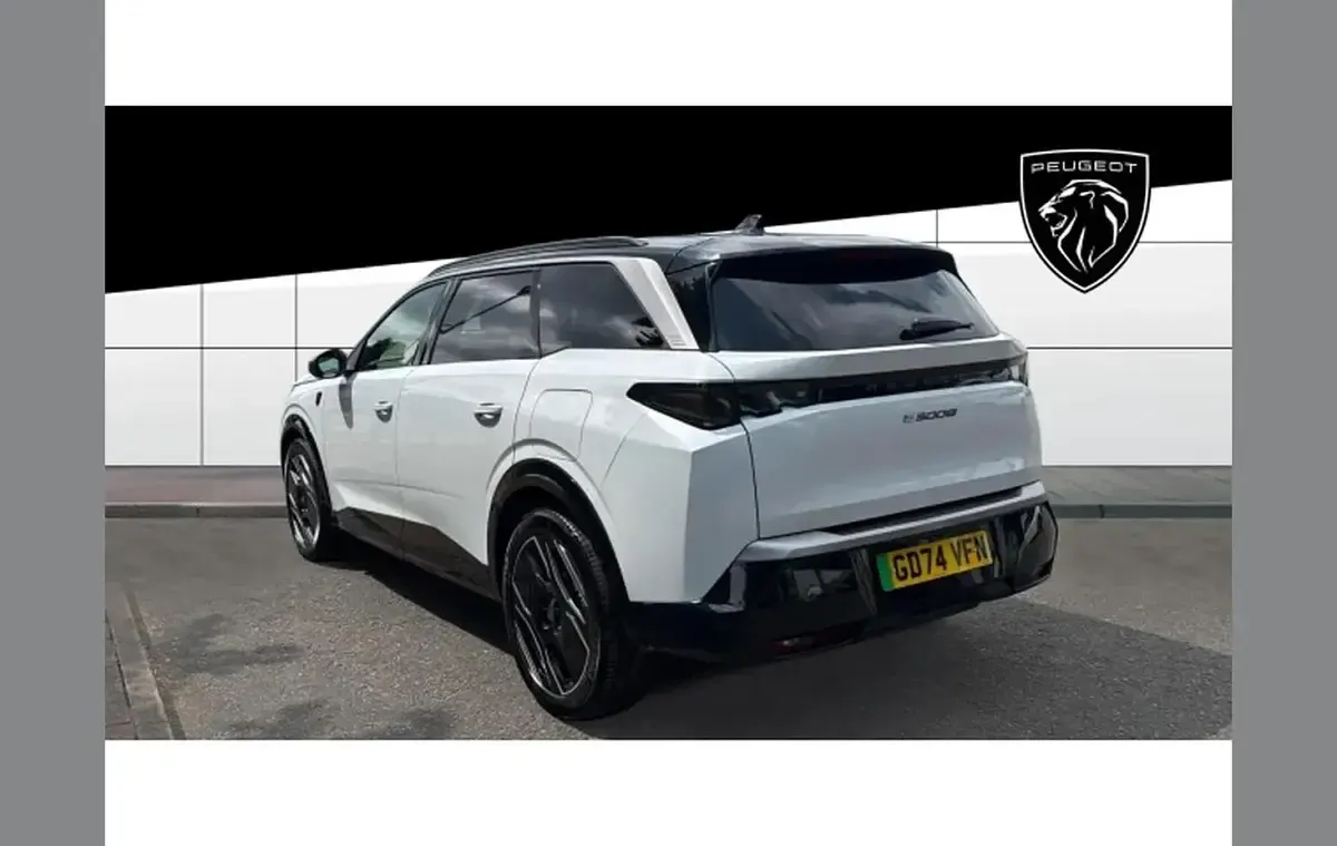 Used Peugeot 5008 GTi 154 kW (210 HP) 2025 White SUV