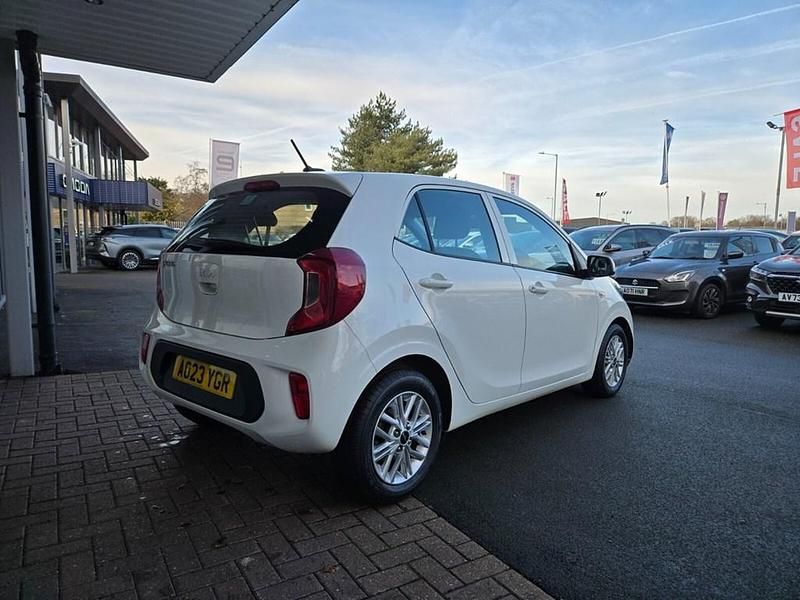 Used Kia Picanto 2023 White Hatchback